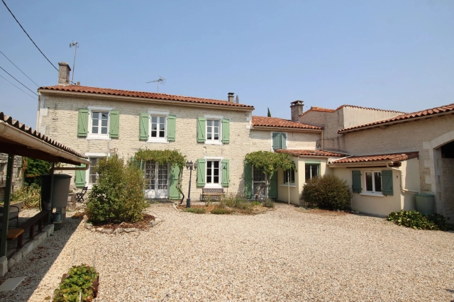 3 Bedroom(s) - 2 Bathroom(s) - 1,731m² land for sale in Charente, Poitou-Charentes, France - FrenchPropertyPortal.com Attractive stone village house with lovely heated pool area, close to popular market town for sale for 233,260€ in Charente, Poitou-Charentes