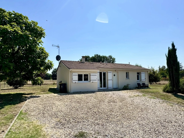 4 Bedroom(s) - 2 Bathroom(s) - 1,500m² land for sale in Lot-et-Garonne, Aquitaine, France - FrenchPropertyPortal.com 4 bed Family Home with Countryside Views Near Eymet for sale for 245,000€ in Lot-et-Garonne, Aquitaine