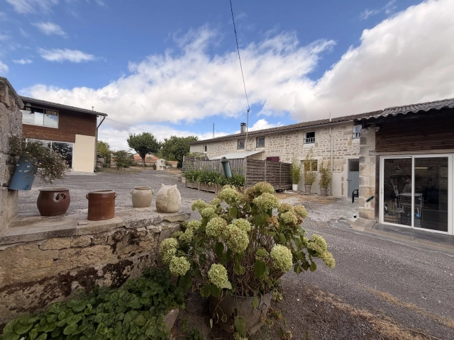 Two Stone Properties for the Price of One – Swimming Pool, Outbuildings & Gîte Potential for sale for 272,000&euro; in Charente, Poitou-Charentes