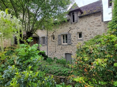 Charming Character Property with Gîte Potential for Sale in Lunac near Najac, Terrace, Garden & Countryside Views for sale for 315,000&euro; in Aveyron, Midi-Pyrénées