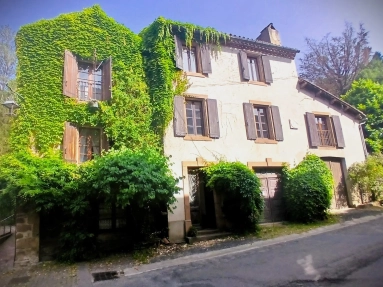Character Home in Monestiés with Independent Guest Wing, Pool and Garden for sale for 365,000&euro; in Tarn, Midi-Pyrénées