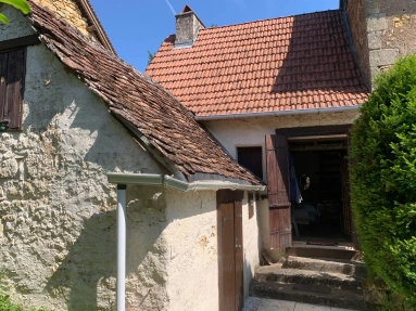 2 Bedroom(s) - 1 Bathroom(s) - 168m² land for sale in Dordogne, Aquitaine, France - FrenchPropertyPortal.com Near Hautefort, Dordogne - Character Property to Renovate for sale for 75,000€ in Dordogne, Aquitaine