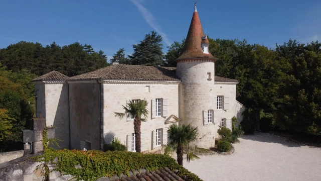 7 Bedroom(s) - 8,116m² land for sale in Lot-et-Garonne, Aquitaine, France - FrenchPropertyPortal.com Stunning Restored 13th Century Château with Guest House and Swimming Pool, close to Puymirol, Lot et Garonne. for sale for 1,200,000€ in Lot-et-Garonne, Aquitaine