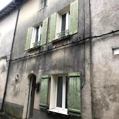 2 Bedroom(s) - 1 Bathroom(s) - 111m² land for sale in Haute-Vienne, Limousin, France - FrenchPropertyPortal.com Terraced Town House for sale for 61,000€ in Haute-Vienne, Limousin
