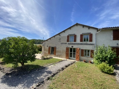 Beautiful Holiday Home with Panoramic Views & Shared Pool for sale for 149,000&euro; in Charente, Poitou-Charentes
