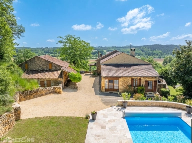 Renovated Stone Farmhouse with stables and Income Potential for sale for 699,000&euro; in Lot-et-Garonne, Aquitaine