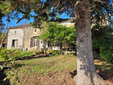 Stone house to renovate for sale for 130,800&euro; in Lot-et-Garonne, Aquitaine