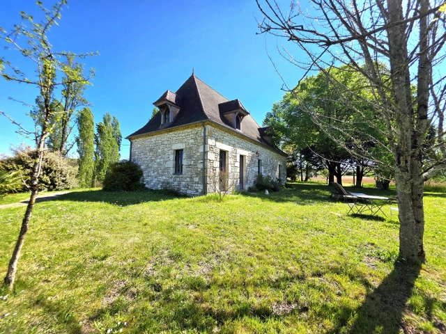2 Bedroom(s) - 1 Bathroom(s) - 8,764m² land for sale in Dordogne, Aquitaine, France - FrenchPropertyPortal.com Charming stone cottage with magnificent views for sale for 233,200€ in Dordogne, Aquitaine
