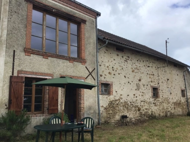 Partially renovated house and barn to complete for sale for 66,000&euro; in Haute-Vienne, Limousin