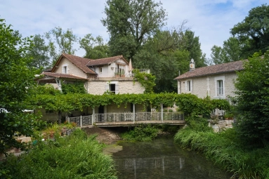Extraordinary Mill property with three luxury guest suites for sale for 1,320,000&euro; in Dordogne, Aquitaine