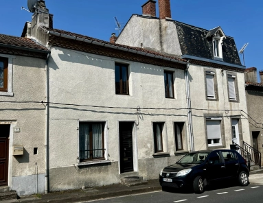 Spacious Townhouse with Sunny Terrace and Garden – Le Dorat for sale for 77,000&euro; in Haute-Vienne, Limousin