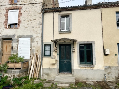 1 Bedroom(s) - 1 Bathroom(s) - 215m² land for sale in Haute-Vienne, Limousin, France - FrenchPropertyPortal.com One or two bedroom terrace house with garden for sale for 39,000€ in Haute-Vienne, Limousin