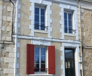 Charming 3 bed renovated town house for sale for 179,940&euro; in Dordogne, Aquitaine