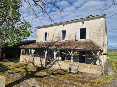 Charming French Farmhouse to Renovate with Huge Potential for sale for 152,600&euro; in Lot-et-Garonne, Aquitaine