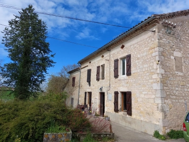 Organic vineyard business with property, winery, vines and more for sale for 1,132,000&euro; in Tarn, Midi-Pyrénées