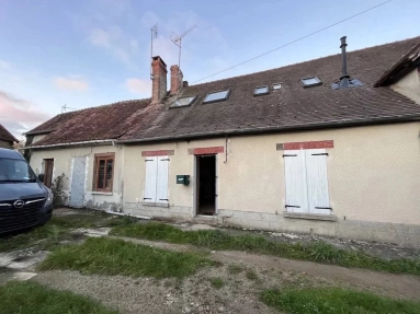 Traditional detached village house in a secluded spot for sale for 65,000&euro; in Indre, Centre
