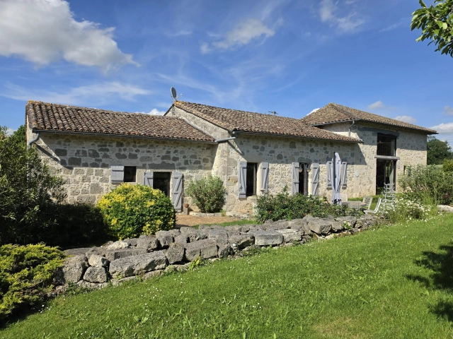 3 Bedroom(s) - 1 Bathroom(s) - 34,315m² land for sale in Lot-et-Garonne, Aquitaine, France - FrenchPropertyPortal.com Renovated Stone Property with Pool, Outbuildings, Woodland and Pond – Between Agen and Nérac, SW France for sale for 583,000€ in Lot-et-Garonne, Aquitaine