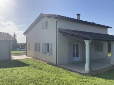 Contemporary house close to Aubeterre sur Dronne for sale for 194,400&euro; in Charente, Poitou-Charentes