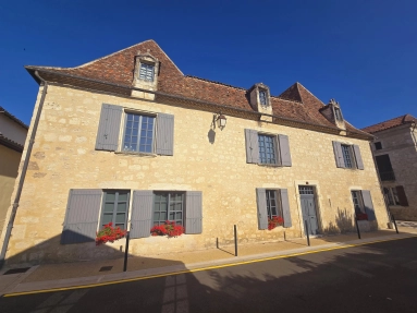 4 Bedroom(s) - 5 Bathroom(s) - 354m² land for sale in Dordogne, Aquitaine, France - FrenchPropertyPortal.com A Landmark Home in the Heart of Eymet for sale for 799,000€ in Dordogne, Aquitaine