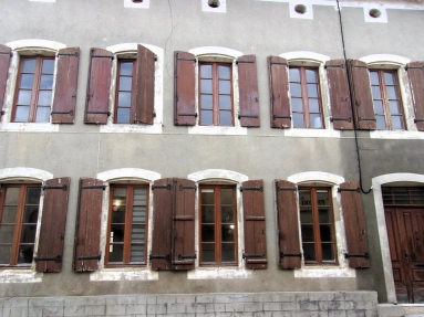 2 bedroom formal stone village property with garage and courtyard for sale for 152,600&euro; in Lot-et-Garonne, Aquitaine