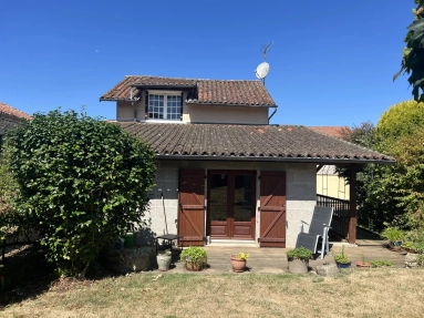 4 Bed Village Home with Barn, Garden and Terrace for sale for 145,000&euro; in Haute-Vienne, Limousin
