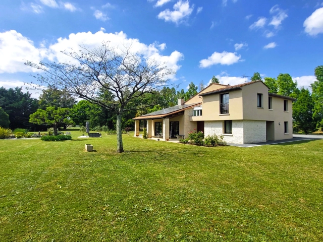 Stylish, Modern, 4-Bedroom Family Home In  Magnificent Gardens, Close To Jarnac for sale for 599,000&euro; in Charente, Poitou-Charentes