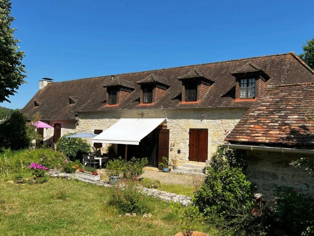 5 Bedroom(s) - 2 Bathroom(s) - 3,224m² land for sale in Dordogne, Aquitaine, France - FrenchPropertyPortal.com Country living with ample space to host family and friends for sale for 356,690€ in Dordogne, Aquitaine