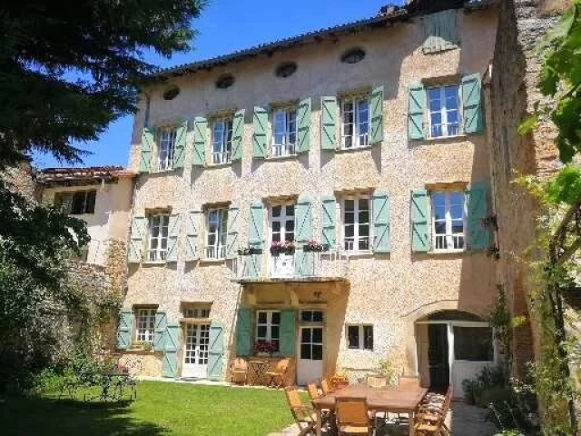 Historic Gem in Saint Antonin Noble Val for sale for 860,000&euro; in Tarn-et-Garonne, Midi-Pyrénées