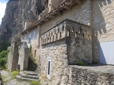 Rare and unique property! Troglodyte house with superb views! for sale for 252,000&euro; in Lot, Midi-Pyrénées