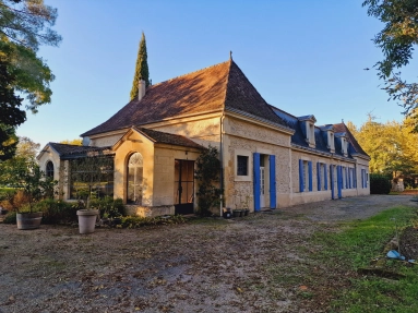 Stunning Chartreuse in a privileged setting close to Bergerac for sale for 1,270,000&euro; in Dordogne, Aquitaine