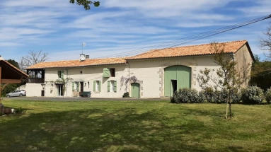 3 Bedroom(s) - 2 Bathroom(s) - 12,150m² land for sale in Dordogne, Aquitaine, France - FrenchPropertyPortal.com Large countryside house, walkable to amenities for sale for 214,000€ in Dordogne, Aquitaine