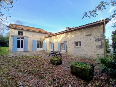 3 Bedroom(s) - 2 Bathroom(s) - 7,133m² land for sale in Dordogne, Aquitaine, France - FrenchPropertyPortal.com Renovated three bedroom property with lovely views for sale for 229,000€ in Dordogne, Aquitaine