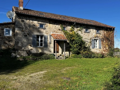 3 Bedroom(s) - 3 Bathroom(s) - 2,365m² land for sale in Haute-Vienne, Limousin, France - FrenchPropertyPortal.com Perfect stone house in an idyllic location with a pool for sale for 224,000€ in Haute-Vienne, Limousin