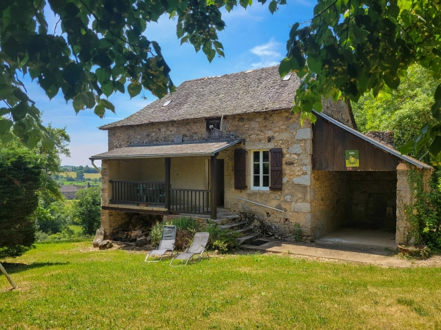 Charming Country Property with Barn, Land and Development Potential – Aveyron for sale for 160,000&euro; in Aveyron, Midi-Pyrénées