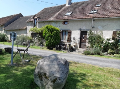 5 Bedroom(s) - 3 Bathroom(s) - 18,811m² land for sale in Haute-Vienne, Limousin, France - FrenchPropertyPortal.com Turn of the century farmhouse, 76m frontage, numerous outbuildings, lovely in ground pool and business opportunity for sale for 249,900€ in Haute-Vienne, Limousin