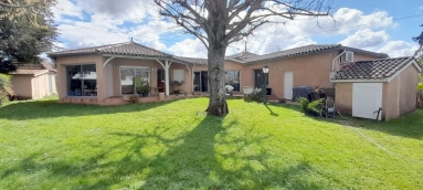 Superb single storey home for sale for 372,500&euro; in Lot-et-Garonne, Aquitaine