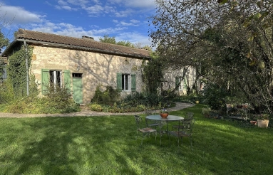 4 Bedroom(s) - 2 Bathroom(s) - 41,586m² land for sale in Lot-et-Garonne, Aquitaine, France - FrenchPropertyPortal.com 4 bed stone cottage, nestled in a haven of tranquility for sale for 299,950€ in Lot-et-Garonne, Aquitaine