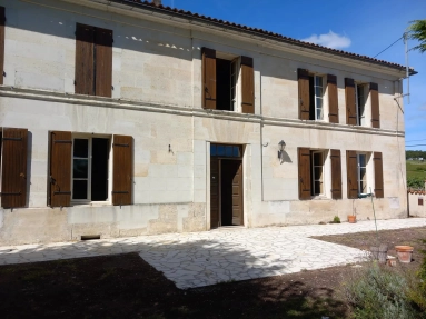 Manor house near Archiac for sale for 214,000&euro; in Charente-Maritime, Poitou-Charentes