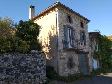 Village house with lovely south-facing views for sale for 150,000&euro; in Tarn, Midi-Pyrénées