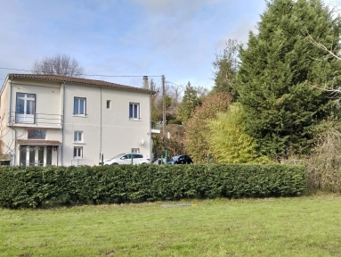 Stunning riverside village home with large garden for sale for 178,200&euro; in Charente, Poitou-Charentes