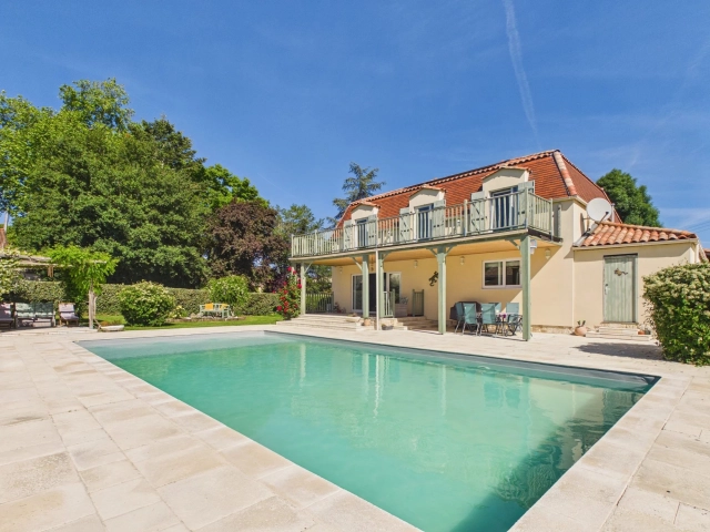 3 Bedroom(s) - 3 Bathroom(s) - 1,772m² land for sale in Dordogne, Aquitaine, France - FrenchPropertyPortal.com Beautiful, energy efficient house with stunning views close to Bergerac for sale for 470,000€ in Dordogne, Aquitaine
