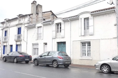 4 Bedroom(s) - 2 Bathroom(s) - 286m² land for sale in Dordogne, Aquitaine, France - FrenchPropertyPortal.com Pretty 4 bedroom town house with lovely view for sale for 119,900€ in Dordogne, Aquitaine