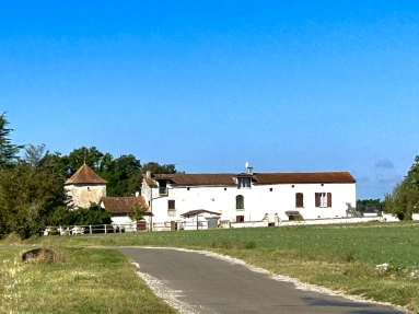 2 Bedroom(s) - 3 Bathroom(s) - 7,720m² land for sale in Charente, Poitou-Charentes, France - FrenchPropertyPortal.com Stone farm complex dated 16th century for sale for 235,000€ in Charente, Poitou-Charentes