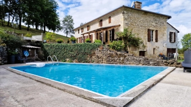 3 Bedroom(s) - 1 Bathroom(s) - 34,754m² land for sale in Gironde, Aquitaine, France - FrenchPropertyPortal.com Unique opportunity - an authentic water mill! for sale for 798,000€ in Gironde, Aquitaine