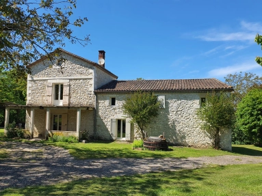 5 Bedroom(s) - 3 Bathroom(s) - 51,082m² land for sale in Lot-et-Garonne, Aquitaine, France - FrenchPropertyPortal.com Great potential ! for sale for 267,500€ in Lot-et-Garonne, Aquitaine