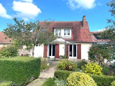 4 Bedroom(s) - 1 Bathroom(s) - 4,945m² land for sale in Dordogne, Aquitaine, France - FrenchPropertyPortal.com Stone cottage with pool, barn, garage and studio for sale for 246,100€ in Dordogne, Aquitaine