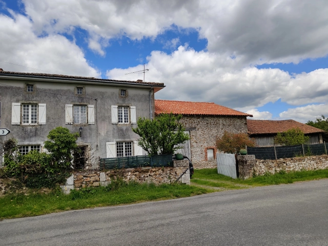 Farm House in countryside for sale for 149,875&euro; in Haute-Vienne, Limousin