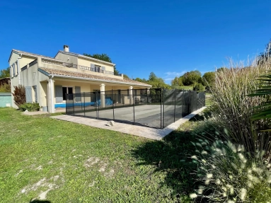 3 Bedroom(s) - 2 Bathroom(s) - 24,000m² land for sale in Dordogne, Aquitaine, France - FrenchPropertyPortal.com Spacious and modern house with pool, close to Eymet for sale for 399,000€ in Dordogne, Aquitaine