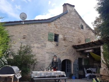 Family home with development potential in charming hamlet for sale for 349,500&euro; in Tarn-et-Garonne, Midi-Pyrénées