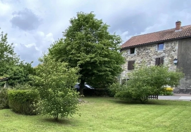 Well-Located Village Home with Development Potential for sale for 109,450&euro; in Charente, Poitou-Charentes